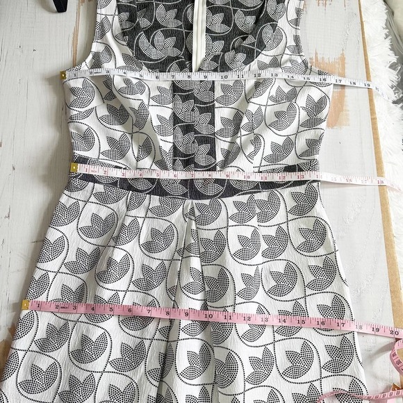 Trina Turk White Black Lucenda A-Line Dress Size 6 - Picture 7 of 9